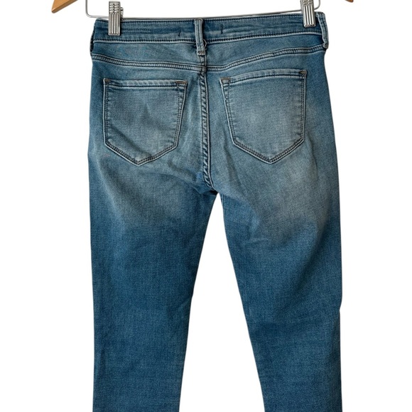 Abercrombie & Fitch Signature Collection Super Skinny Jeans - Picture 5 of 16